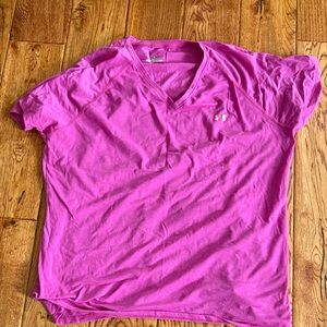Under Armour women’s purple/pink V-Neck Tee